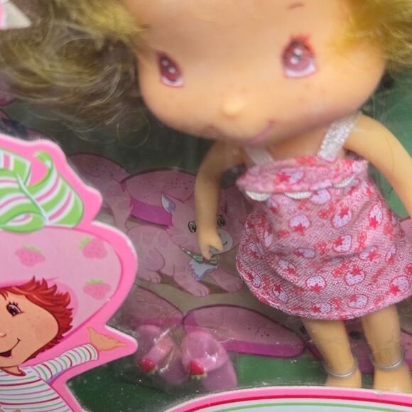 Berry Sweet Sisters STRAWBERRY SHORTCAKE And Apple Dumpling 2002 Summer Lovin' - Picture 14 of 16